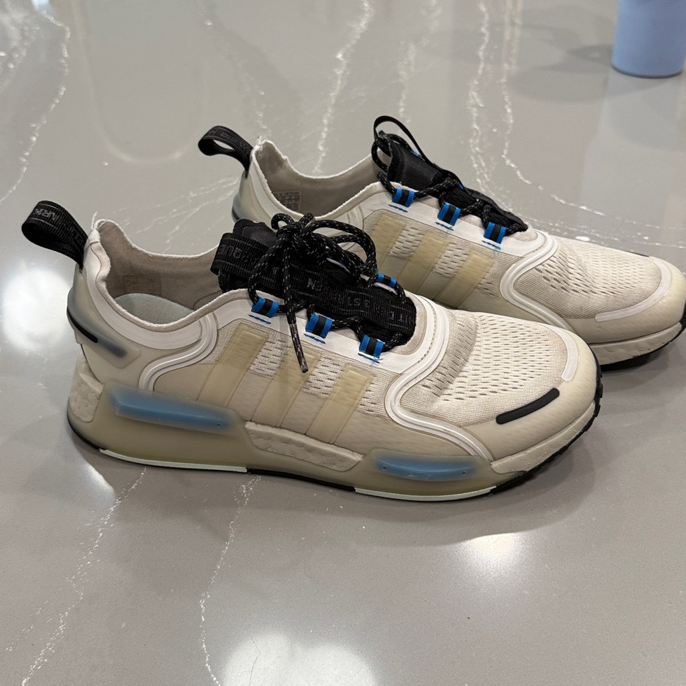 Adidas Men's Grey and Black Sneakers